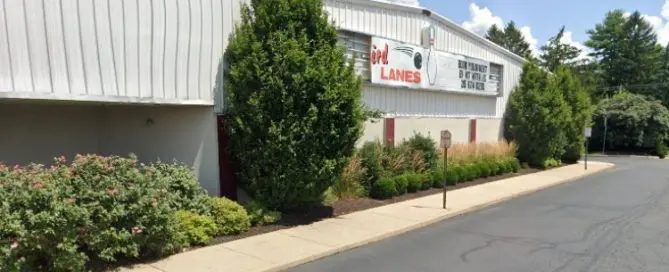 Warminster, PA, adoption agency near bowling