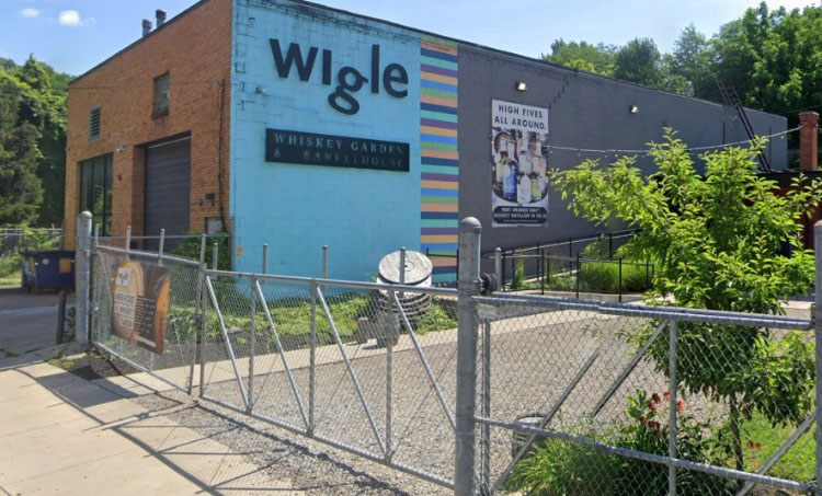 adoption center pittsburgh near distillery